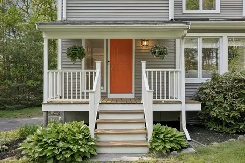 24 Fowler St, Upton, MA 01568 photo 3