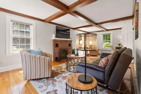 85 Mineral St, Reading, MA 01867 photo 7