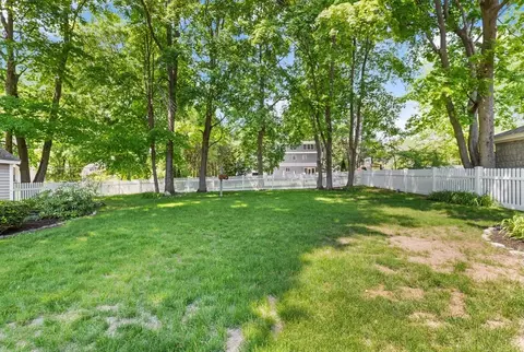 85 Mineral St, Reading, MA 01867 photo 34