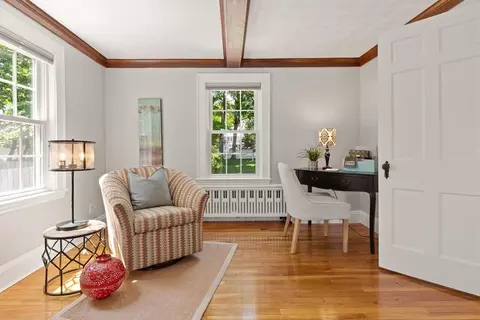 85 Mineral St, Reading, MA 01867 photo 11