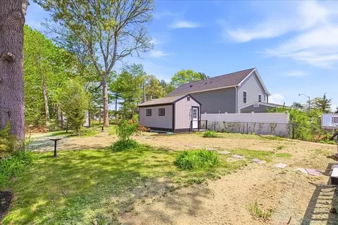 Exterior - 64 Rosepoint Ave, Wareham, MA 02576 photo 4 of 5