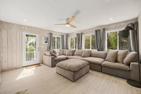 2 Boulder Rd, Bourne, MA 02532 photo 9