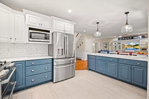 2 Boulder Rd, Bourne, MA 02532 photo 5