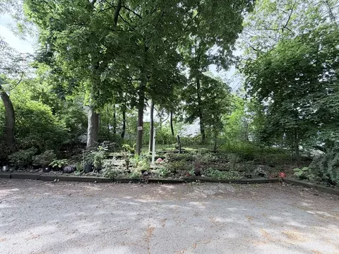lot201 Rock Gln, Medford, MA 02155