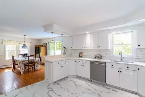 Kitchen - 191 James Cir, Mashpee, MA 02649 photo 2 of 3