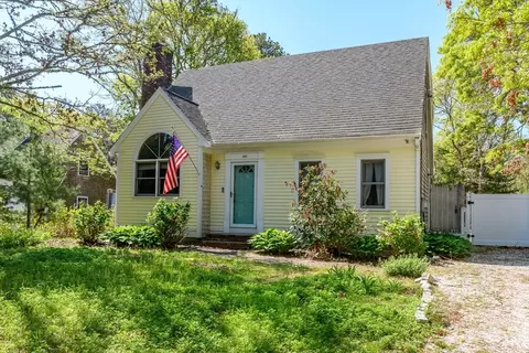 191 James Cir, Mashpee, MA 02649