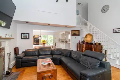 Living - 191 James Cir, Mashpee, MA 02649 photo 3 of 3
