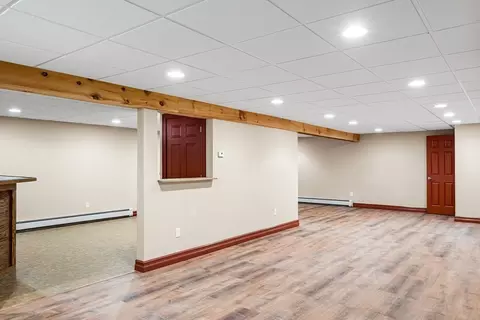 Living - 86 Mowry St, Mendon, MA 01756 photo 4 of 4