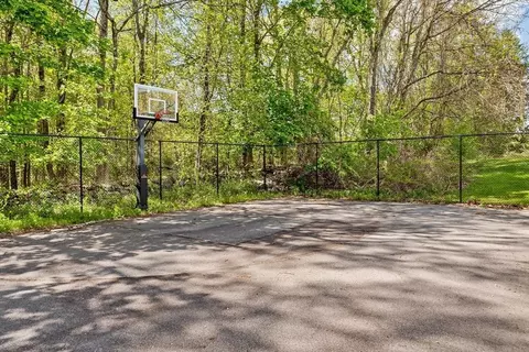 Exterior - 86 Mowry St, Mendon, MA 01756 photo 7 of 8