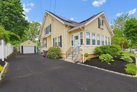 1139 East St, Dedham, MA 02026