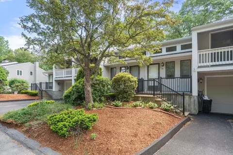 50 Londonderry Rd #50, Grafton, MA 01519
