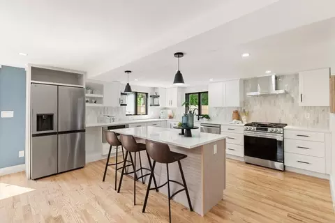 Kitchen - 190 Main Strteet, Reading, MA 01867 photo 1 of 5