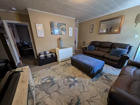 Living - 131 Thomas St, Fall River, MA 02723 photo 5 of 6