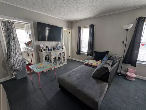 Living - 131 Thomas St, Fall River, MA 02723 photo 4 of 6