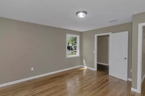 Bedroom - 63 Hope St, Springfield, MA 01119 photo 4 of 10