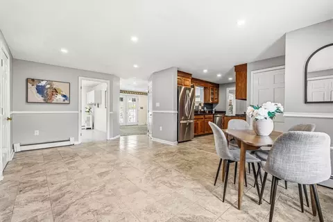 21 Guild St, Lowell, MA 01852 photo 6