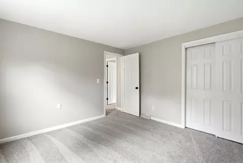 282-284 Parkerview St, Springfield, MA 01129 photo 21