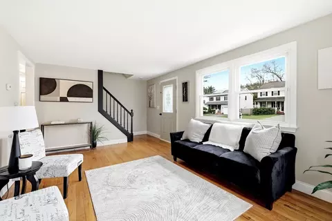 282-284 Parkerview St, Springfield, MA 01129 photo 6