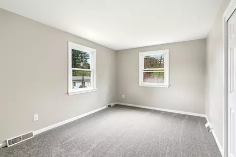 282-284 Parkerview St, Springfield, MA 01129 photo 18