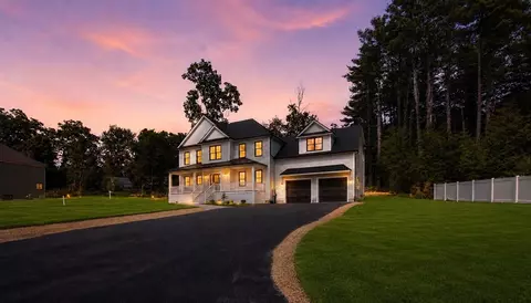 Exterior - 32 Mendon St, Upton, MA 01568 photo 4 of 9