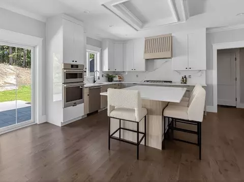 Kitchen - 32 Mendon St, Upton, MA 01568 photo 1 of 6