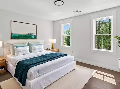 Bedroom - 32 Mendon St, Upton, MA 01568 photo 3 of 5