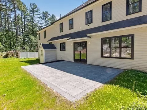 Exterior - 32 Mendon St, Upton, MA 01568 photo 8 of 9