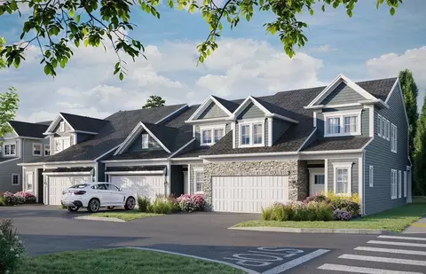 76 E Point Dr #24, Rumford, RI 02916