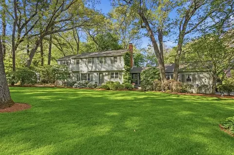 26 Ideal Ave, Chelmsford, MA 01824