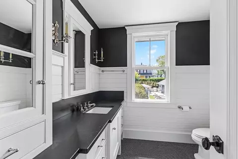 Bath - 48 Whiton Ave, Hingham, MA 02043 photo 3 of 4