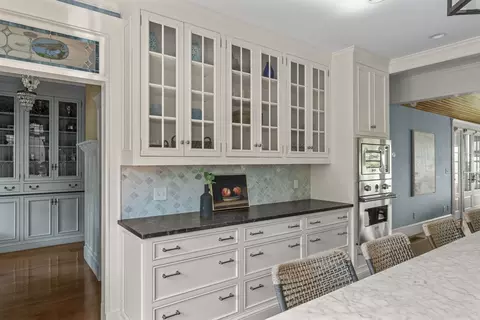 Kitchen - 48 Whiton Ave, Hingham, MA 02043 photo 3 of 5