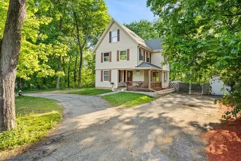 46 Britton Ave, Stoughton, MA 02072