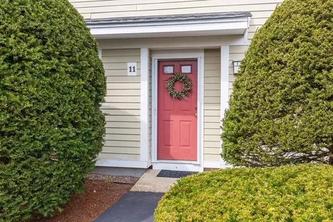 9 Adam St #11, Easton, MA 02375
