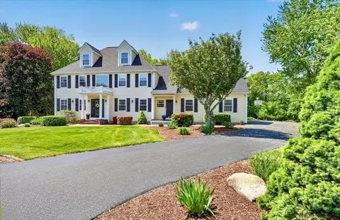 22 Nardone Cir, Abington, MA 02351