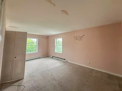 20 Groton Pl, Worcester, MA 01604 photo 13