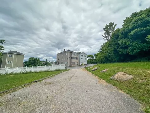 20 Groton Pl, Worcester, MA 01604 photo 5