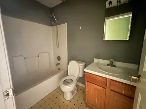 20 Groton Pl, Worcester, MA 01604 photo 10