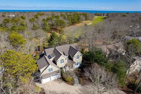 36 Troon Way, Mashpee, MA 02649