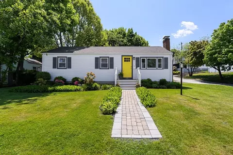 29 Willow Ave, Weymouth, MA 02191