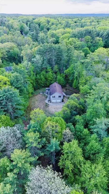 276 New Sherborn Rd, Athol, MA 01331