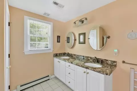 Bath - 73 Snead Dr, Mashpee, MA 02649 photo 2 of 3