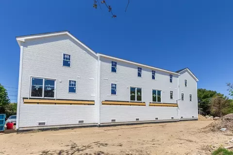 Exterior - 10 Harrison Ave #4, Bourne, MA 02532 photo 4 of 4