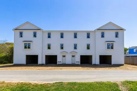 10 Harrison Ave #4, Bourne, MA 02532