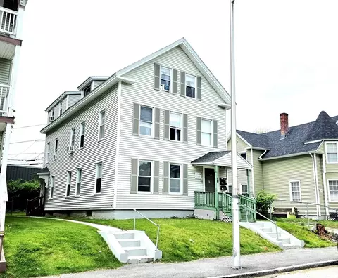 16 Bellevue St, Worcester, MA 01609