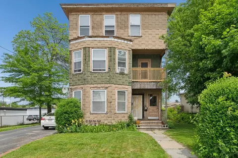 1 Summerhill Ave, Worcester, MA 01606