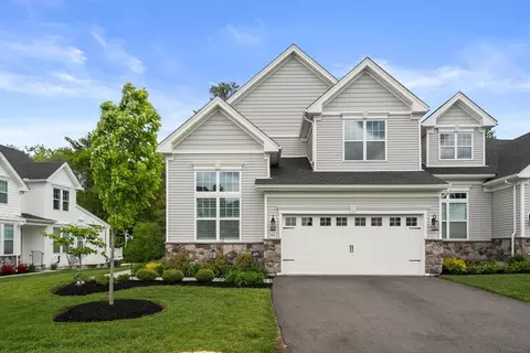 82 Ingalls Village Way #82, Boxford, MA 01921