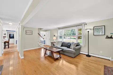 51 Lantern Ln, West Springfield, MA 01089 photo 8
