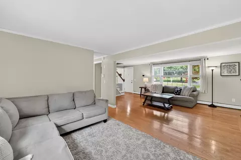 51 Lantern Ln, West Springfield, MA 01089 photo 9