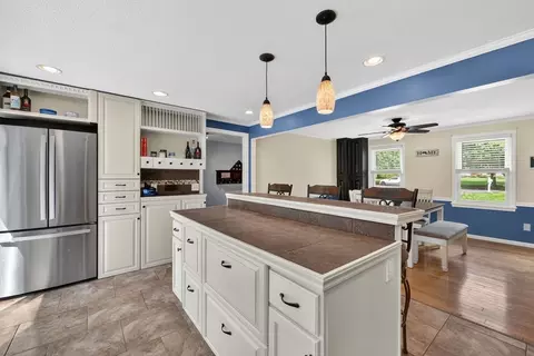 51 Lantern Ln, West Springfield, MA 01089 photo 13