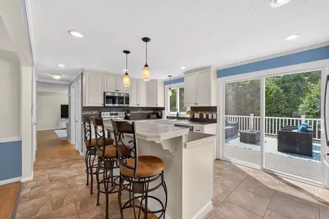 51 Lantern Ln, West Springfield, MA 01089 photo 15